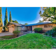 Building Photo - RENT REDUCE TO $2200 – Beautiful 3-Bed, 2-Bath Fresno Home!