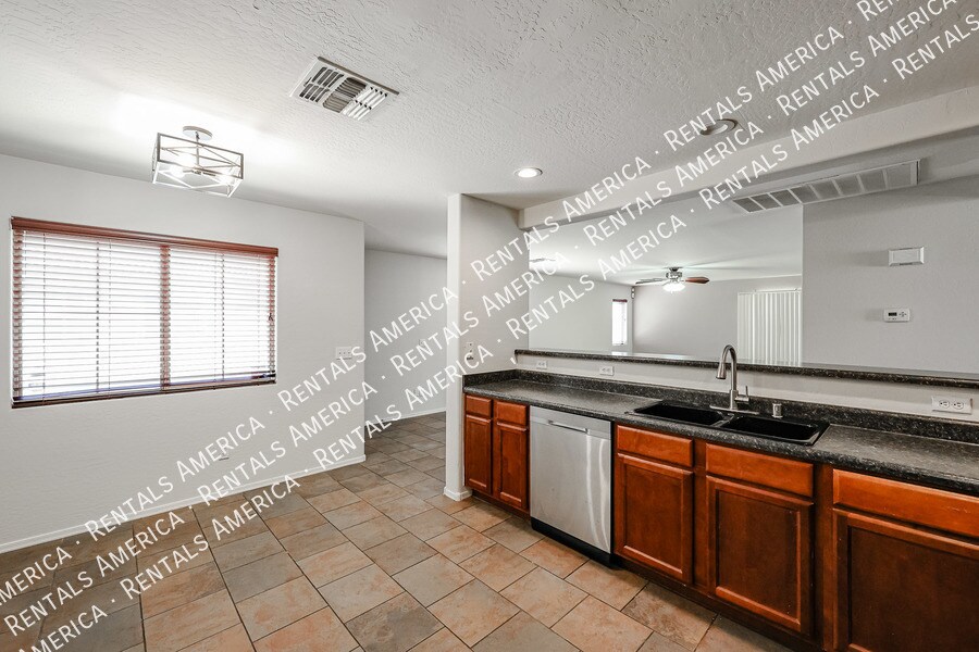 Building Photo - 25849 W Satellite Ln