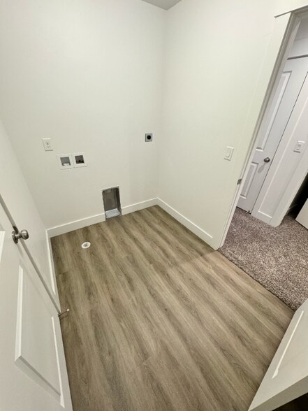 Building Photo - 2080 W 1755 S