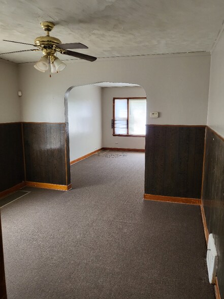 Primary Photo - 164 E 119th St