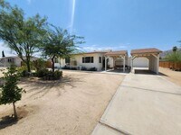 Building Photo - Move in Ready!! 3 Bedroom/2 bathroom