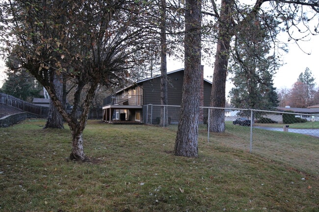 Building Photo - 63rd Ave