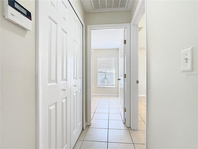 Building Photo - 313 Drum Ln