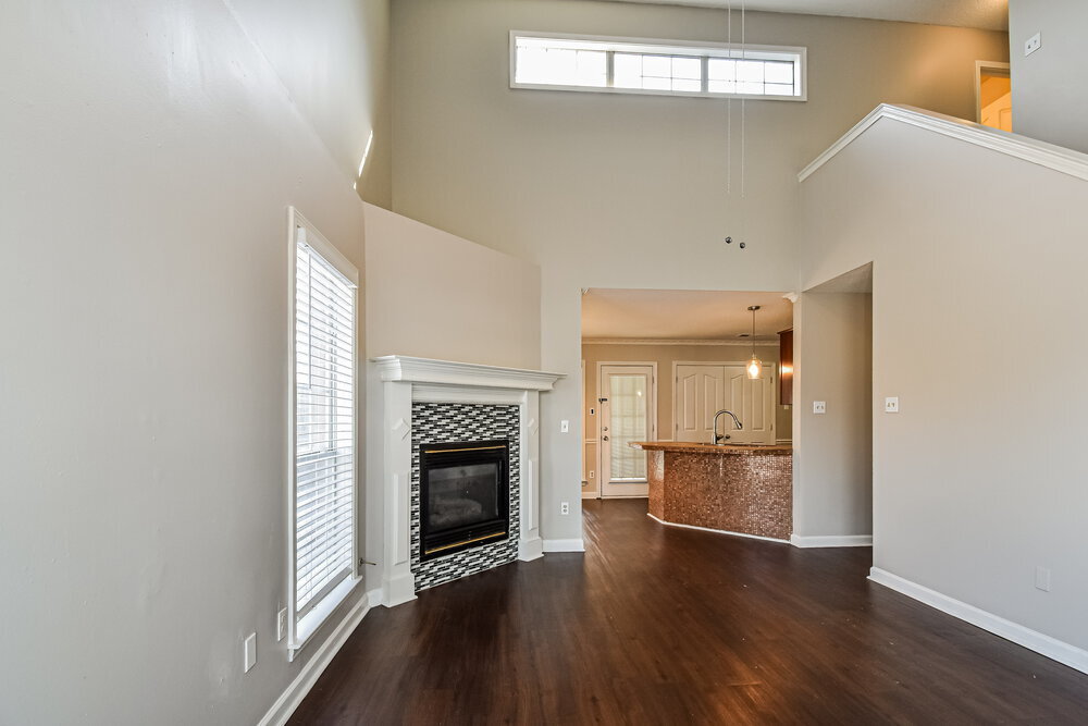 Building Photo - 6844 Charlotte Dr