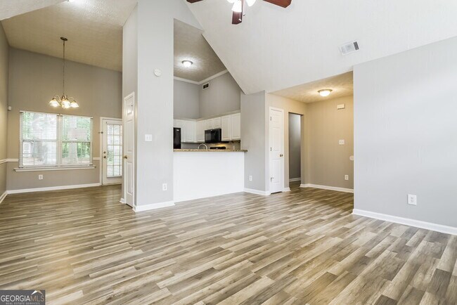Building Photo - 130 Stoney Brook Way