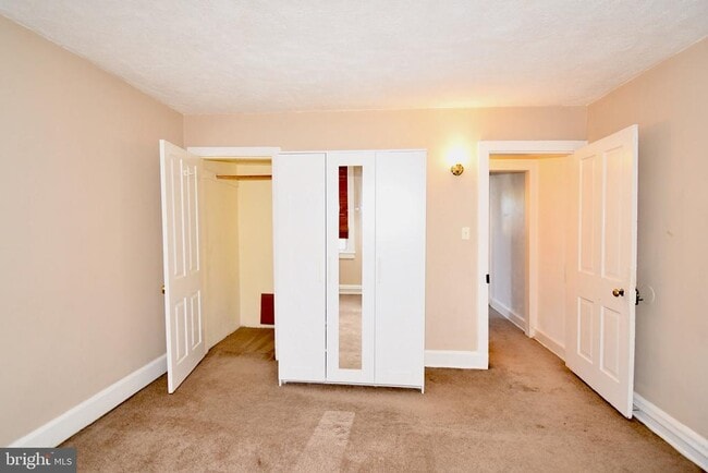Building Photo - 3850 Quarry Ave