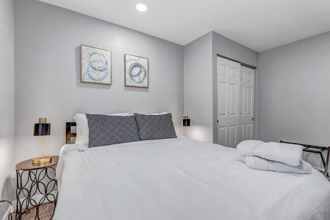 Building Photo - 4345 W 64th Ave