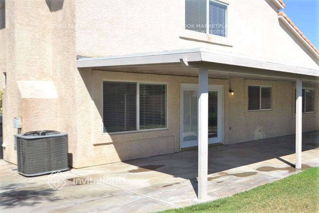 Building Photo - 5740 Jesse Dr