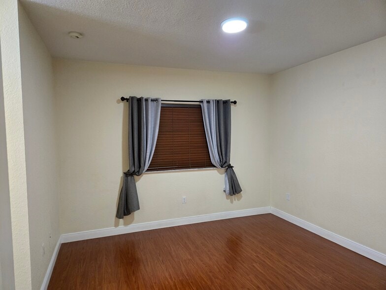 Building Photo - 14522 SW 29th Ter