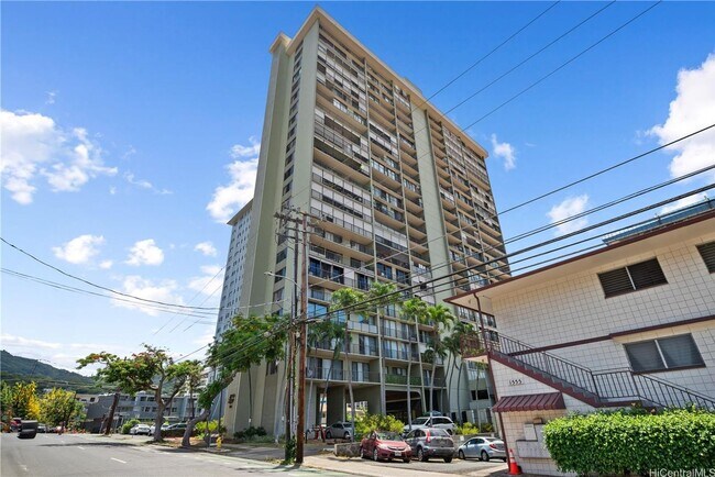 Building Photo - Spacious Studio in Makiki Plaza Available now!