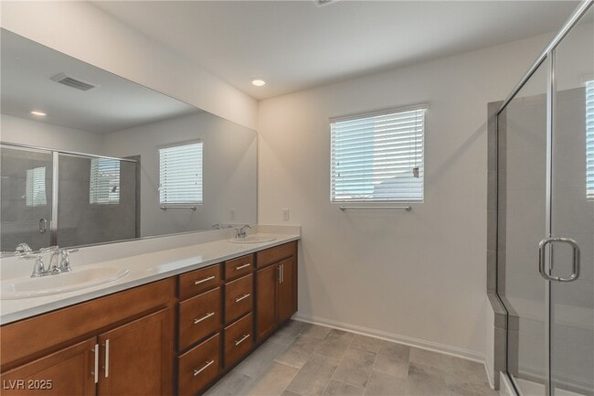 Building Photo - 10325 S Bronco St