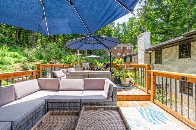 Building Photo - 3740 High Point Ln SW