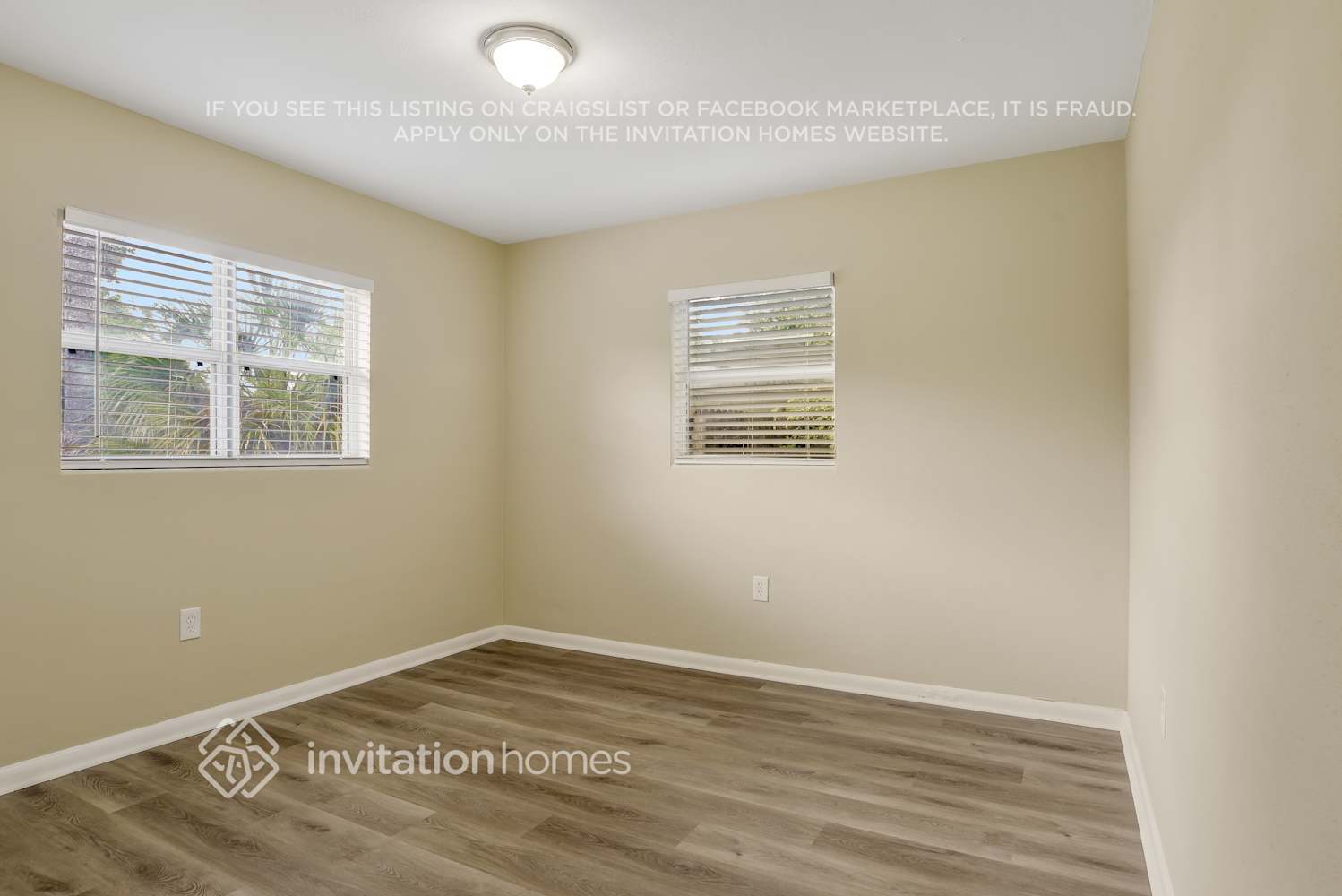 Building Photo - 6202 Balboa Dr