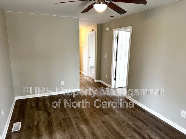 Building Photo - 213 Irma Ave