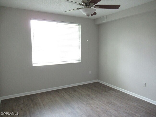 Building Photo - 1180 Reserve Way