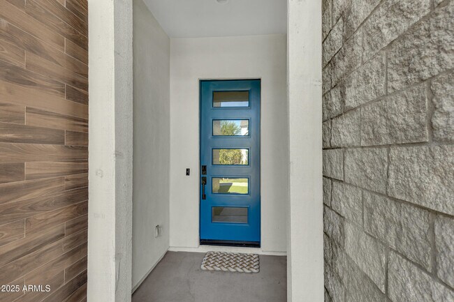 Building Photo - 10051 E Talon Ave