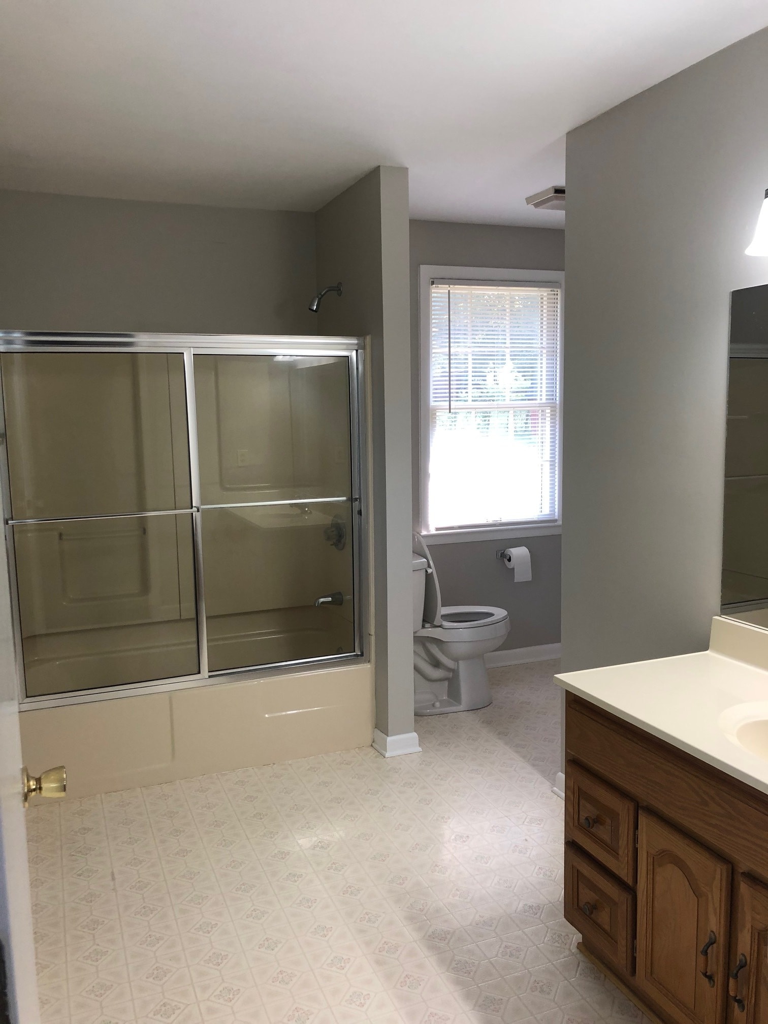 Building Photo - 258 Compton Rd