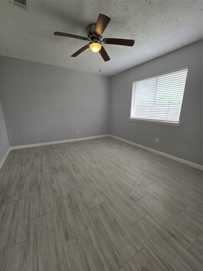 Building Photo - 19319 Cypress Cliff Dr