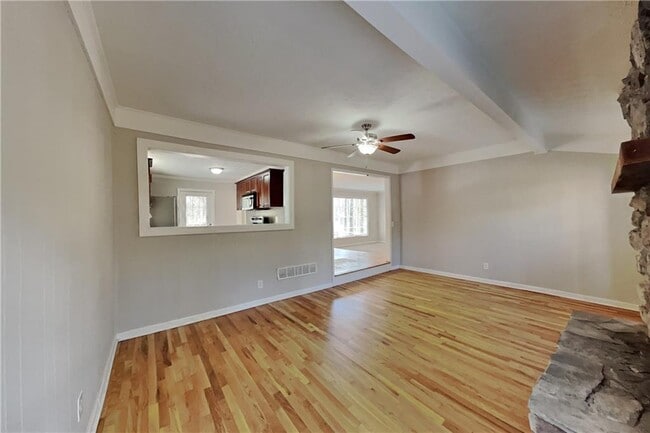 Building Photo - 3575 Brookhill Cir