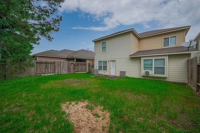 Building Photo - 5009 Willow Point Dr