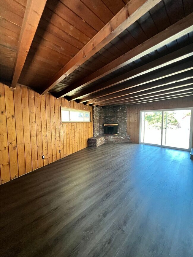 Building Photo - Westminster 3 bed 1.5 Bath Open House 7/11 11am-1pm
