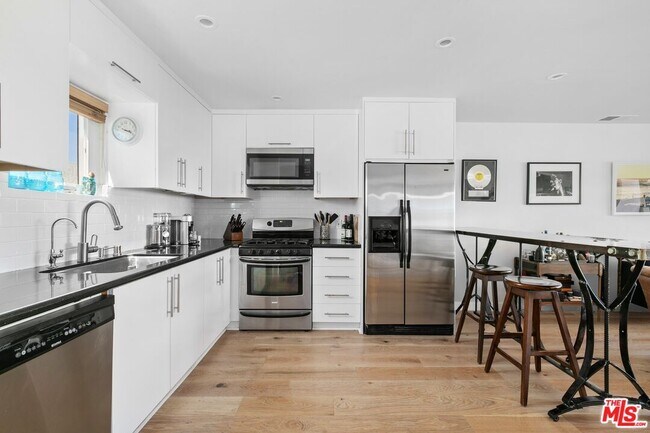 Building Photo - 28711 Pacific Coast Hwy