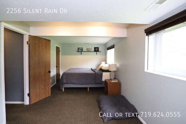 Building Photo - 2256 Silent Rain Dr