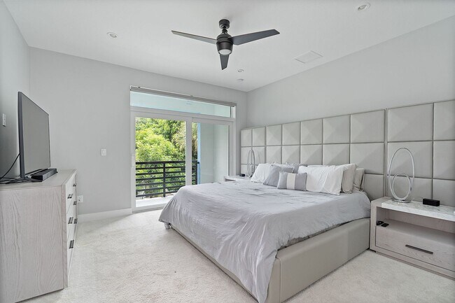 Building Photo - Frederick Isles Townhomes - Delray Beach