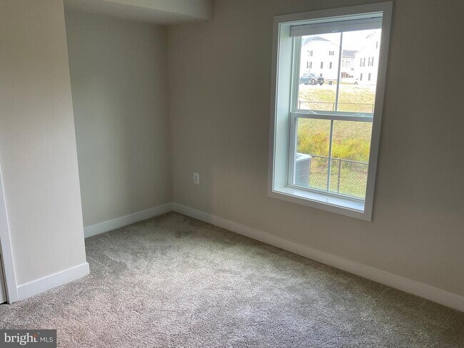 Building Photo - 4317 Southerby Dr