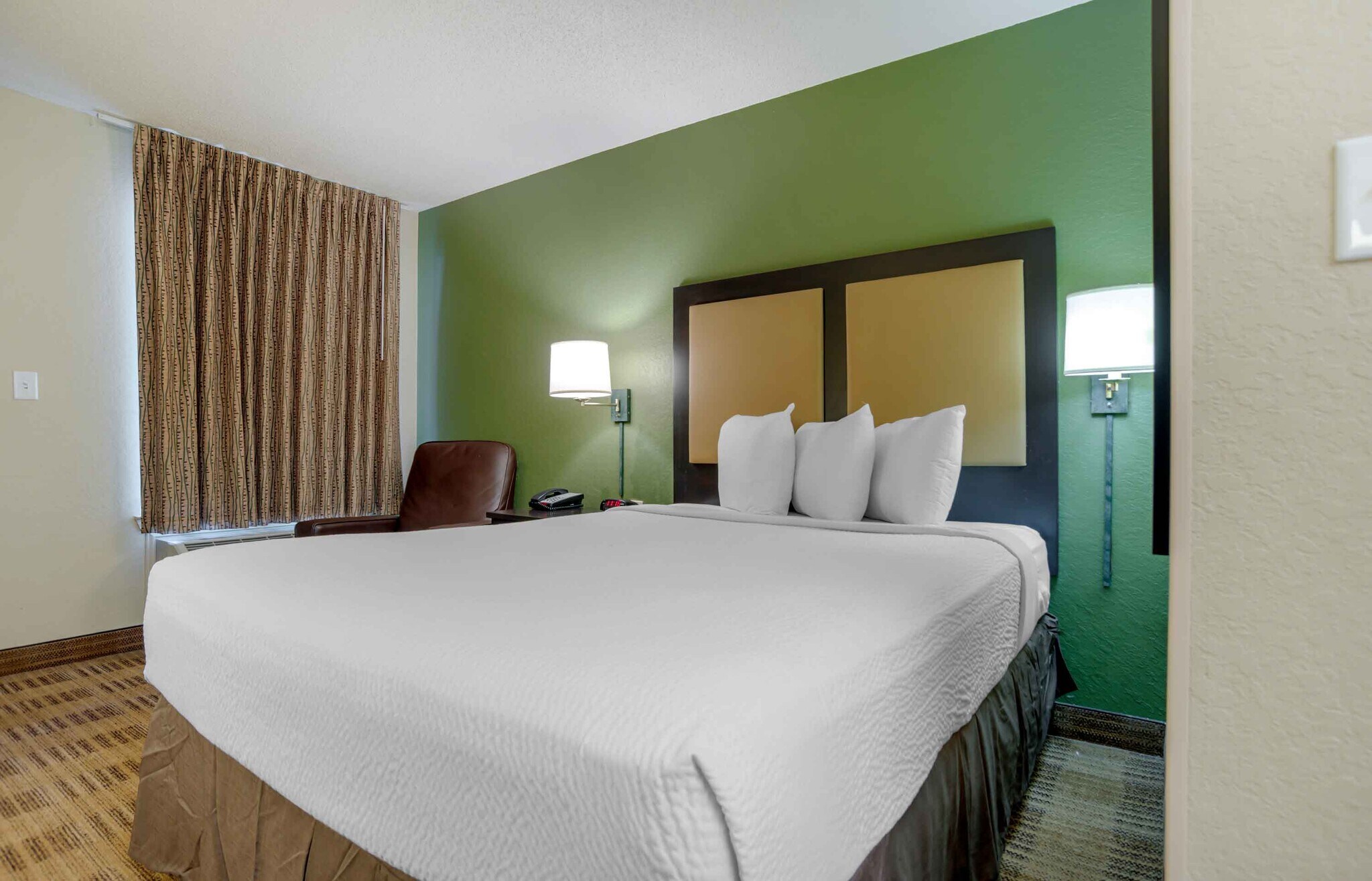 Building Photo - Furnished Studio-Baltimore - BWI Airport - International Dr.