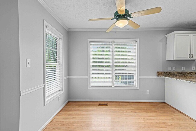 Building Photo - 209 Lansing Ct