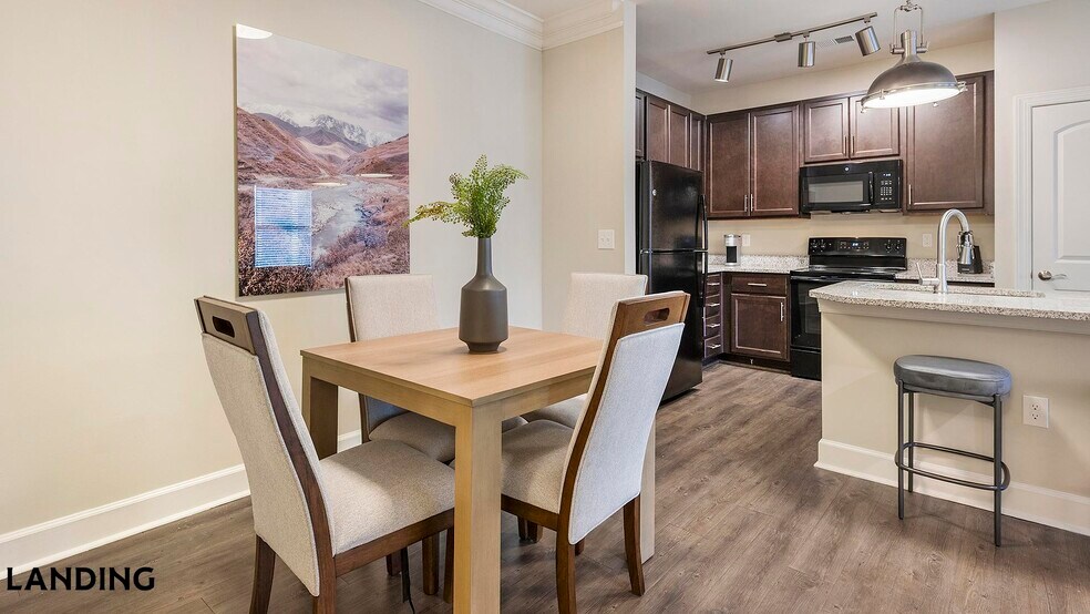 Building Photo - 3000 Daventry Cir