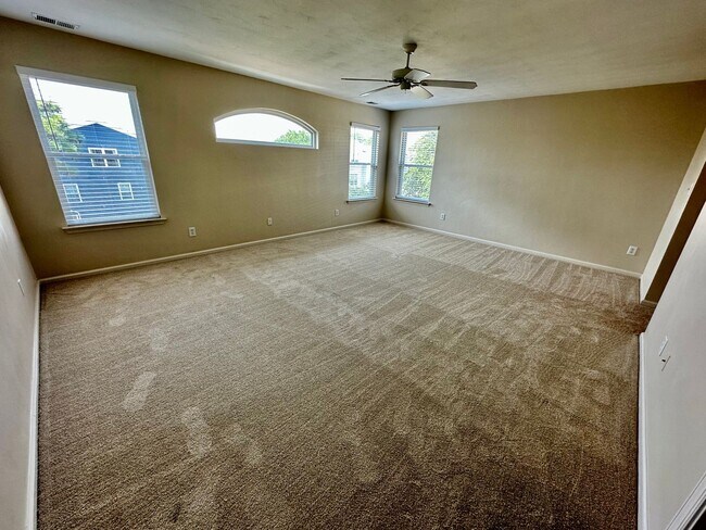 Building Photo - 3724 Surry Rd