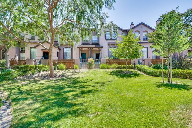 Building Photo - 3013 Goodacre Ct