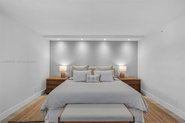 Building Photo - 609 Ocean Dr