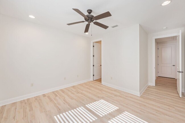 Building Photo - Swift Creek Preserve 5 Bedroom Beauty!