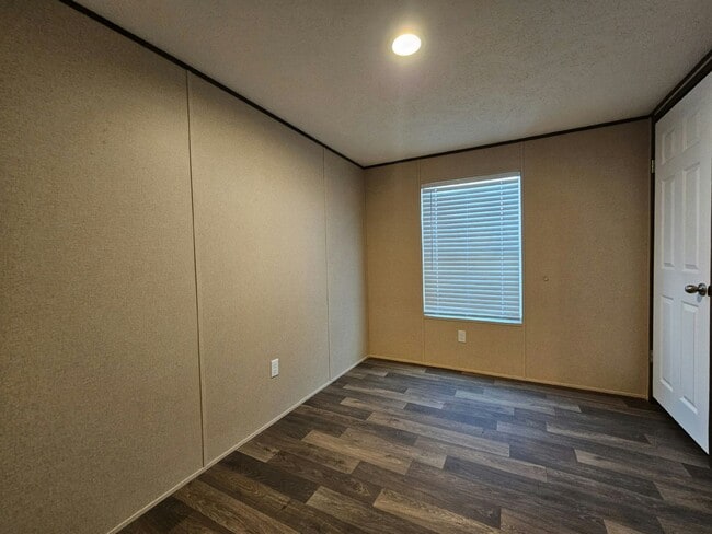 Building Photo - 1078 Myakka Dr