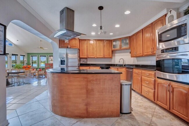 Building Photo - 8142 Chianti Dr