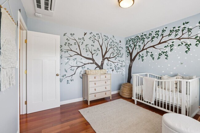 Building Photo - 44 Lariat Ct