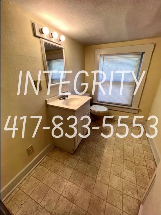 Building Photo - 1130 W. Atlantic; Springfield - Two Story - Three Bedroom, One & Half Bath, Unfinished Basement