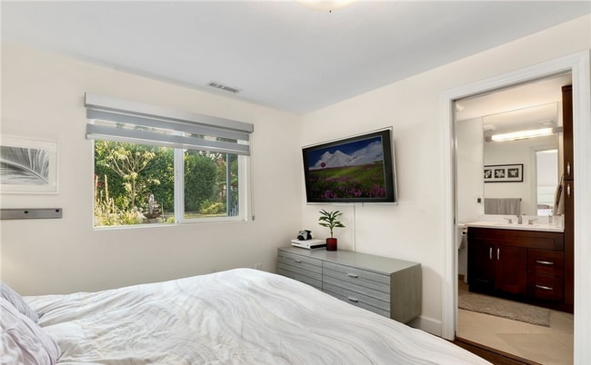 Building Photo - Beautifully Remodeled 4BR/2BA Home in Kirk...