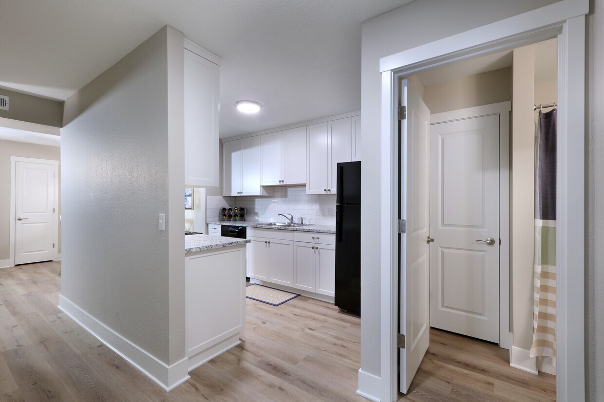 Corner Ridge Apartments Grand Rapids