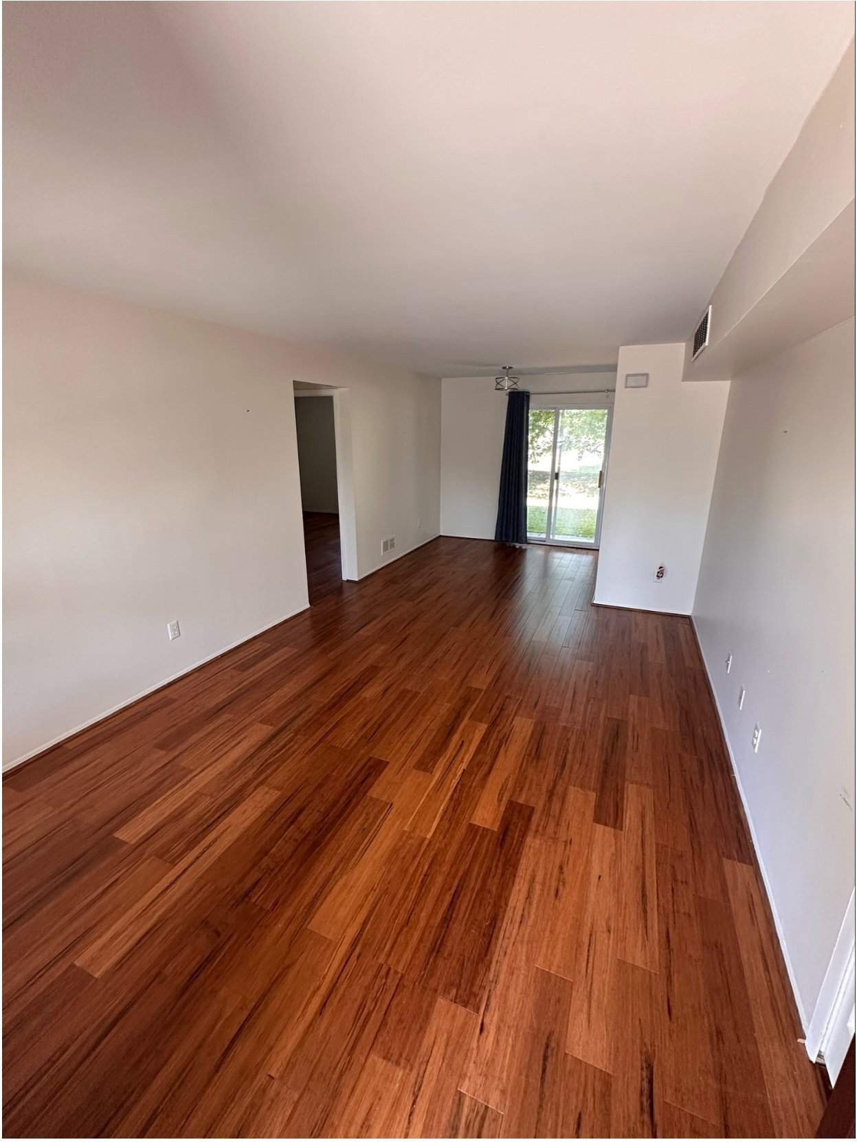 Building Photo - 1642 Emerson Cir