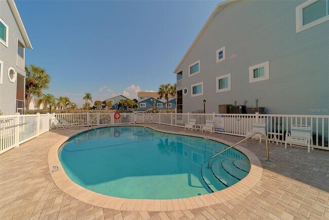 Building Photo - 911 Harbour House Dr