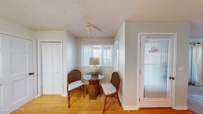 Building Photo - 1714 Deerfield Dr SW
