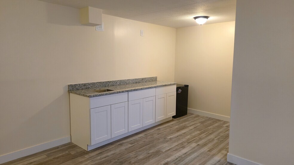 Building Photo - 34 E Legacy Pky