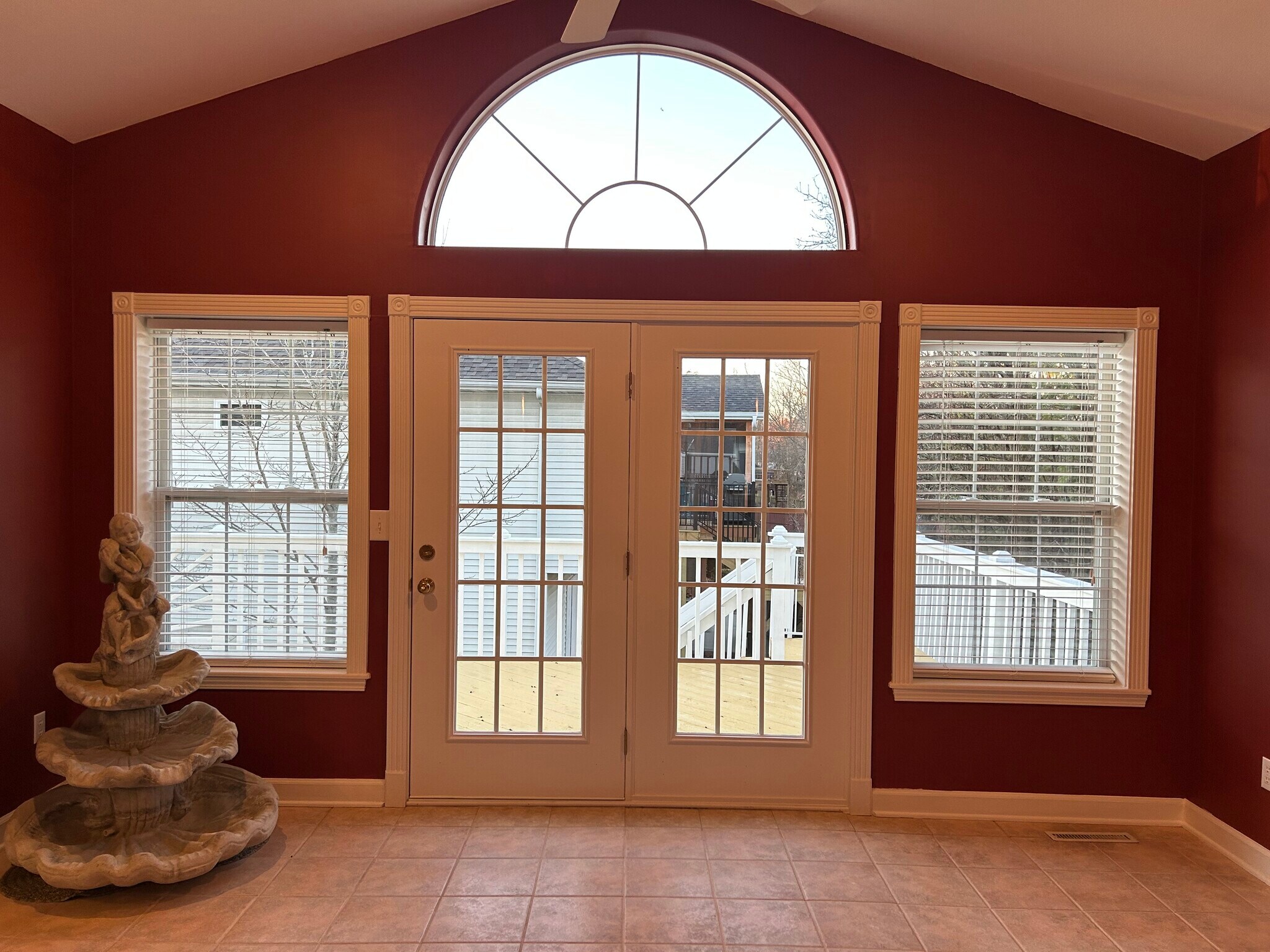 Building Photo - 700 Sudbury Dr