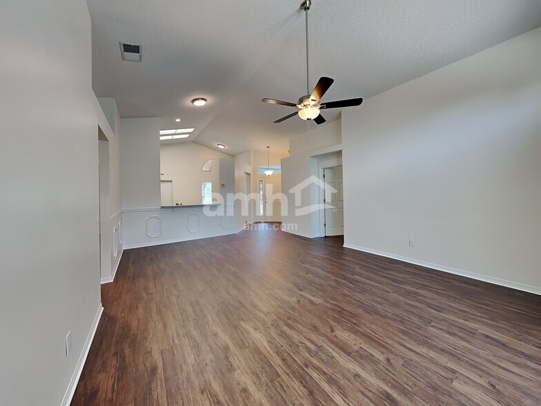 Building Photo - 11429 Kenley Cir