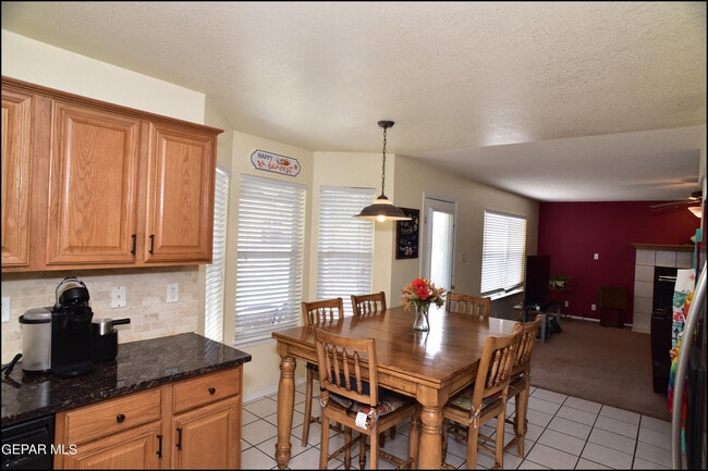 Building Photo - 1316 Black Ridge Dr