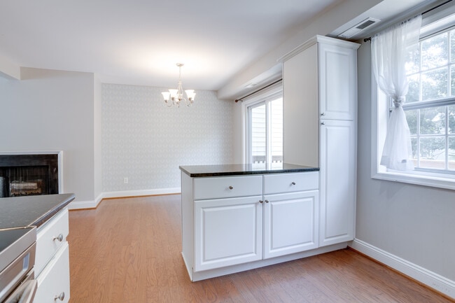 Building Photo - 5312 Anchor Ct